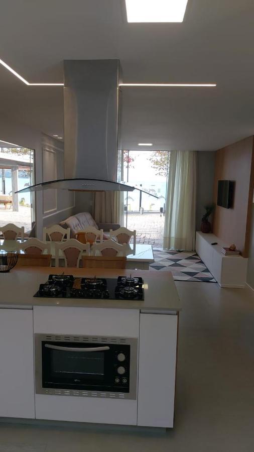 Apartamento Frente Mar Na Baia De 포르토벨로 외부 사진